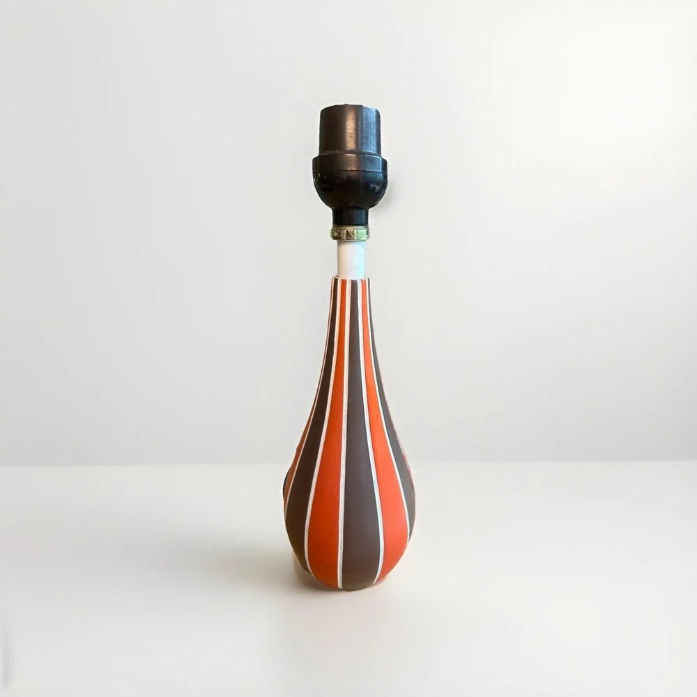 Vintage Mid-Century Modern Quartite Like Creative Table Lamp Orange Brown Stripe